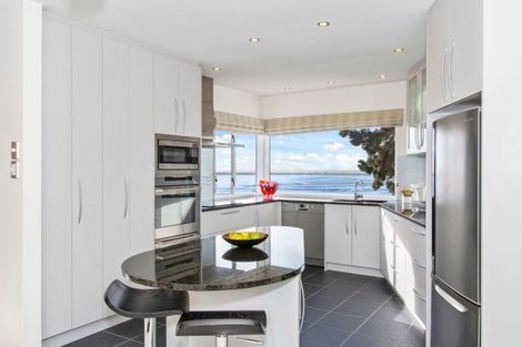 Photo of property in 34 Mount Pleasant Road, Mount Pleasant, Christchurch, 8081