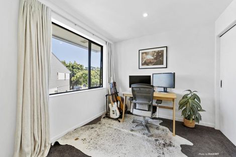 Photo of property in 7/2 Stone Street, Miramar, Wellington, 6022