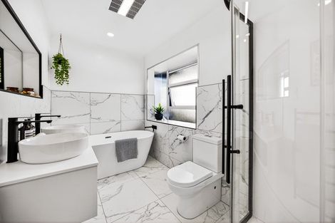 Photo of property in 6 Blacks Road, Greenhithe, Auckland, 0632