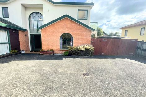Photo of property in 111 Hugh Green Drive, Pinehill, Auckland, 0632