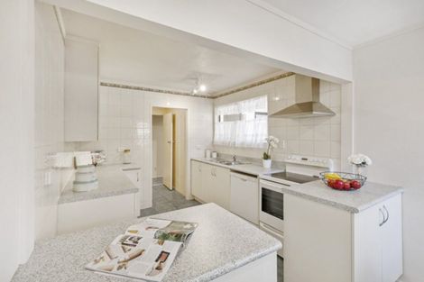 Photo of property in 39 Takapu Street, Henderson, Auckland, 0612