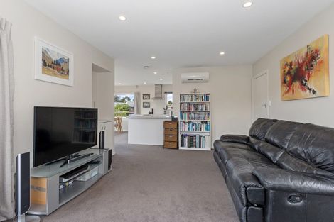 Photo of property in 360 Harewood Road, Bishopdale, Christchurch, 8053