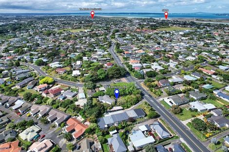 Photo of property in 140 Edmonton Road, Te Atatu South, Auckland, 0610