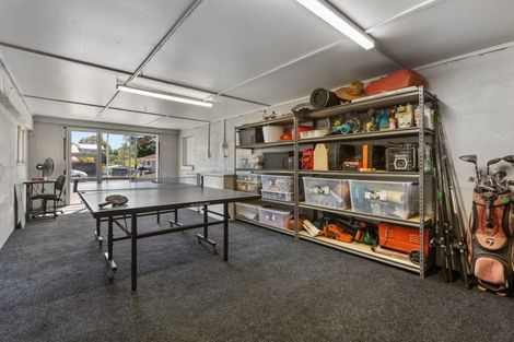 Photo of property in 5 Brixham Place, Merrilands, New Plymouth, 4312