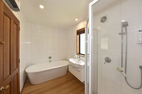 Photo of property in 90 Totara Street, Riccarton, Christchurch, 8041