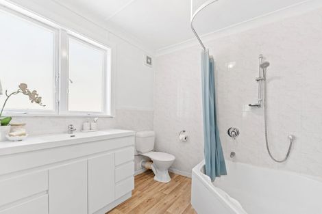 Photo of property in 7 Kauri Road, Stanmore Bay, Whangaparaoa, 0932