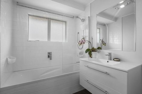 Photo of property in 48 Sunnyside Road, Nawton, Hamilton, 3200