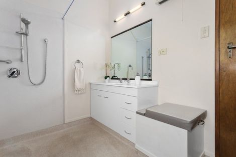 Photo of property in 18 Tawhara Place, Edgecumbe, 3120