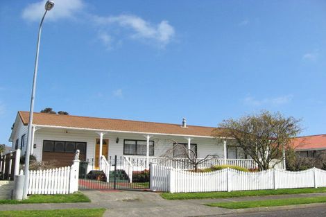 Photo of property in 8 Homewood Avenue, Levin, 5510