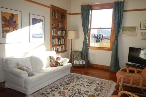 Photo of property in 13 Herald Terrace, Berhampore, Wellington, 6023