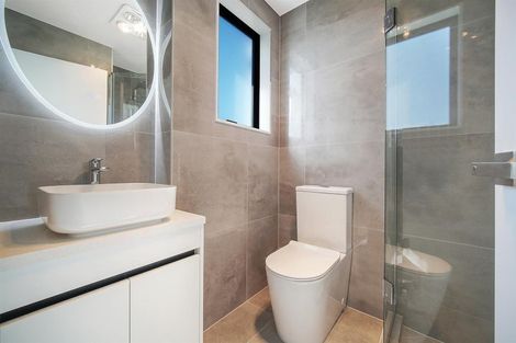 Photo of property in 2 Tukauri Place, Papakura, 2110