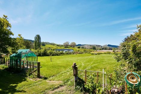 Photo of property in 32 Waihirere Domain Road, Waihirere, Gisborne, 4071