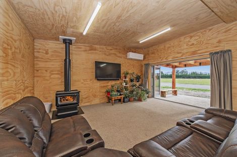 Photo of property in 3856 South Eyre Road, Burnt Hill, Oxford, 7495