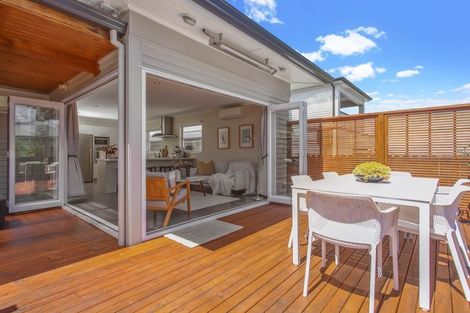Photo of property in 52 Moana Avenue, Onehunga, Auckland, 1061