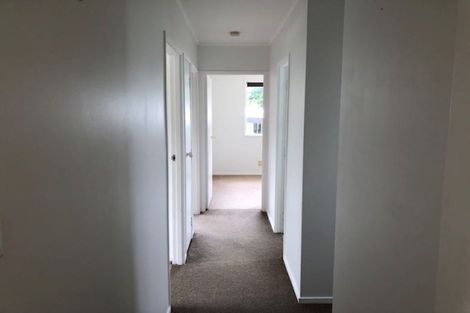 Photo of property in 12 Lipton Grove, Opaheke, Papakura, 2113