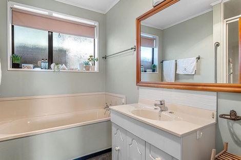 Photo of property in 11 Flaxwood Lane, Waltham, Christchurch, 8023