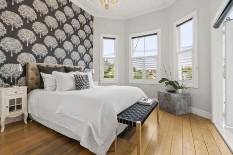 Photo of property in 8 Glen Road, Stokes Valley, Lower Hutt, 5019