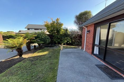 Photo of property in 1/6 Calverton Place, Halswell, Christchurch, 8025