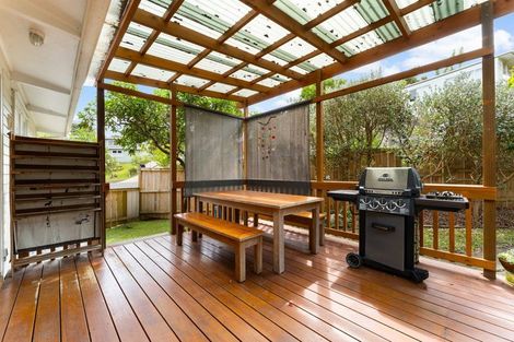 Photo of property in 9 Bowman Road, Forrest Hill, Auckland, 0620