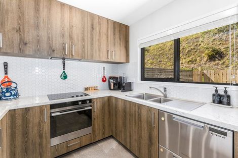 Photo of property in 25 Holystone Road, Whitby, Porirua, 5024