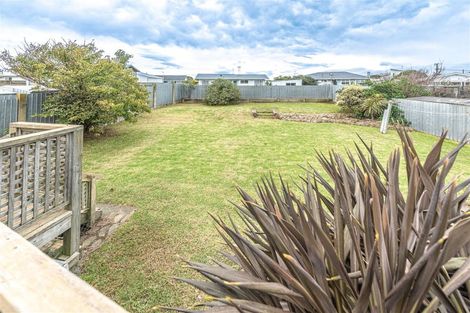 Photo of property in 24 Karyn Street, Castlecliff, Whanganui, 4501