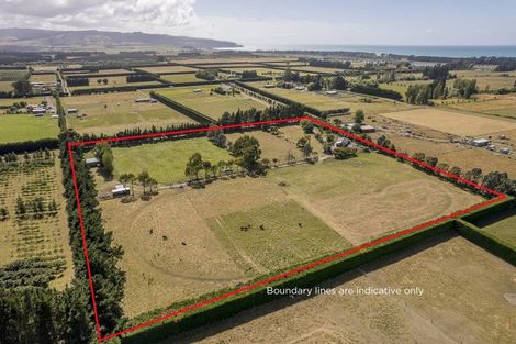 Photo of property in 246 Amberley Beach Road, Amberley, 7481