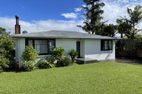 Photo of property in 15 Amberley Avenue, Te Atatu South, Auckland, 0610