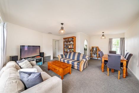 Photo of property in 16 Longfellow Street, Trentham, Upper Hutt, 5018