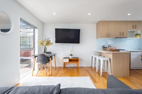 Photo of property in 247a Glenfield Road, Hillcrest, Auckland, 0627