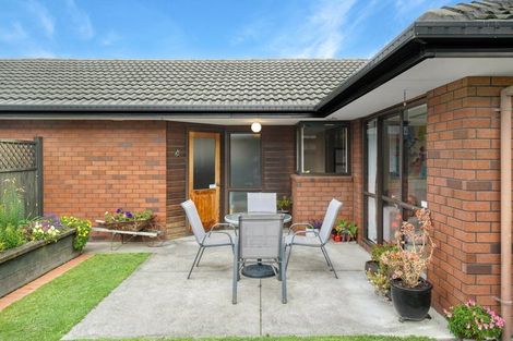 Photo of property in 2/47 Laing Crescent, Heathcote Valley, Christchurch, 8022