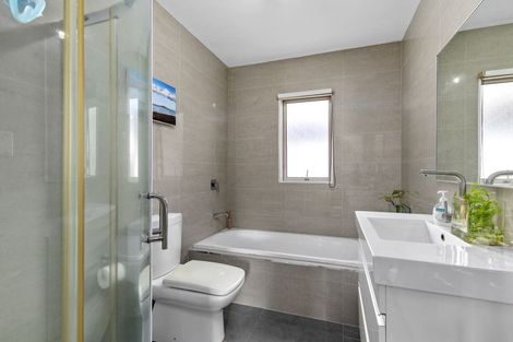 Photo of property in 30c Schnapper Rock Road, Schnapper Rock, Auckland, 0632