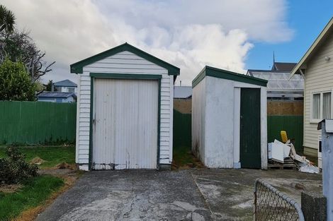 Photo of property in 32 Bristol Square, Hutt Central, Lower Hutt, 5010