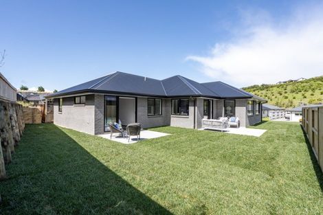 Photo of property in 35 Pakanga Grove, Pyes Pa, Tauranga, 3112