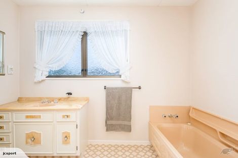 Photo of property in 7 Crosdale Place, Burnside, Christchurch, 8042