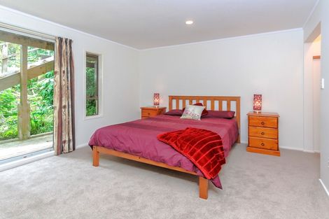 Photo of property in 61 Warner Park Avenue, Laingholm, Auckland, 0604