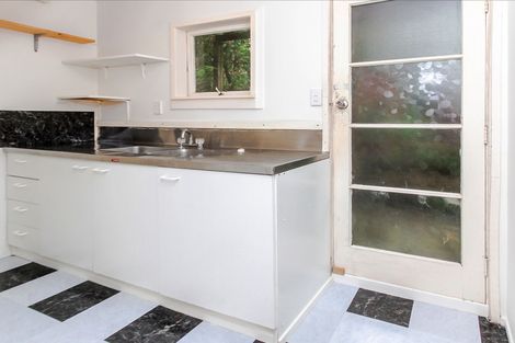 Photo of property in 61 Warner Park Avenue, Laingholm, Auckland, 0604