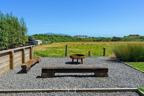 Photo of property in 48 Anderson Park Drive, Waikanae, 5036