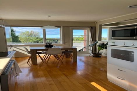 Photo of property in 3/12 Eban Avenue, Hillcrest, Auckland, 0627