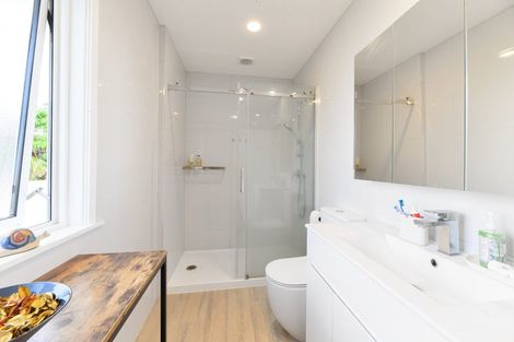 Photo of property in 52 Don Buck Road, Massey, Auckland, 0614