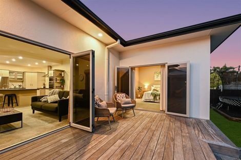 Photo of property in 94 Rototuna Road, Rototuna, Hamilton, 3210