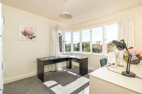 Photo of property in 54 Hamilton Avenue, Ilam, Christchurch, 8041