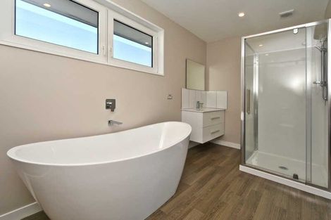 Photo of property in 72 Marlow Road, Aranui, Christchurch, 8061