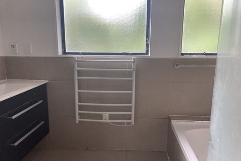 Photo of property in 131/27 Target Road, Totara Vale, Auckland, 0629