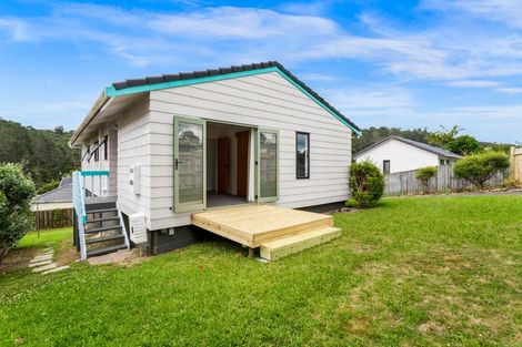 Photo of property in 44 Hale Crescent, Bayview, Auckland, 0629
