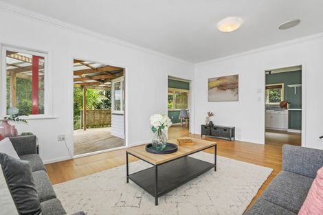 Photo of property in 3 Mountain Road, Western Heights, Rotorua, 3015