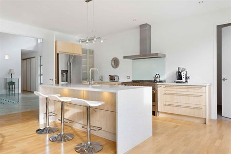 Photo of property in 115 Main Road, Governors Bay, Lyttelton, 8971