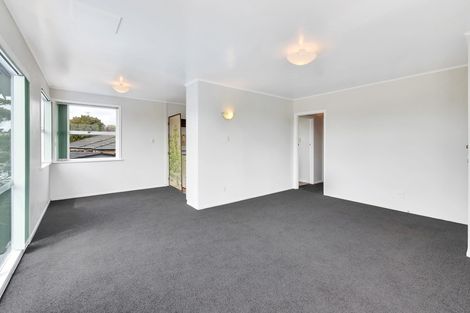 Photo of property in 141 Flanshaw Road, Te Atatu South, Auckland, 0610