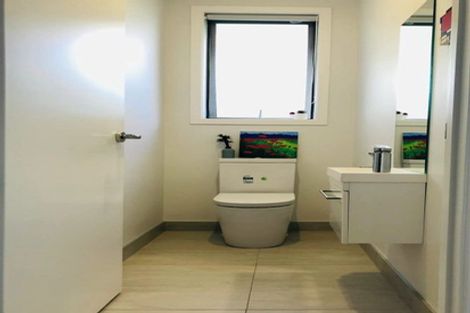 Photo of property in 11 Ian Gordon Lane, Orewa, 0931