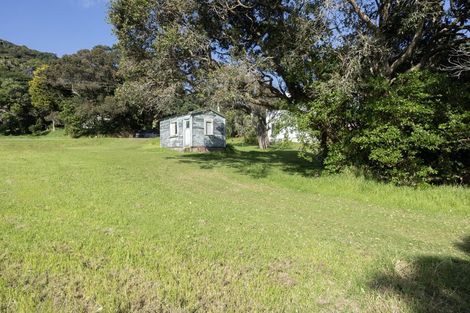 Photo of property in 116 Garden Road, Piha, 0772