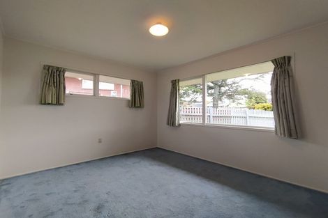 Photo of property in 82 Archmillen Avenue, Pakuranga Heights, Auckland, 2010